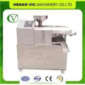 50-70 Kg/h Stainless Steel Digital Temperature Control Oil Mill